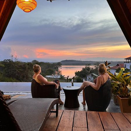 Sundown Lake Hotel & Spa Habarana Buitenkant foto